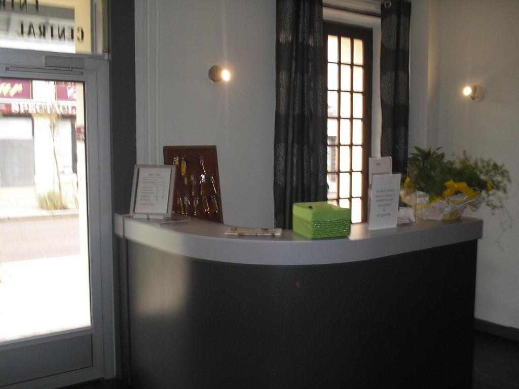 Le Central By Santat ! Bellac Ngoại thất bức ảnh
